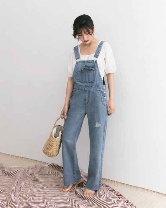 連身褲穿搭　嬌小女孩